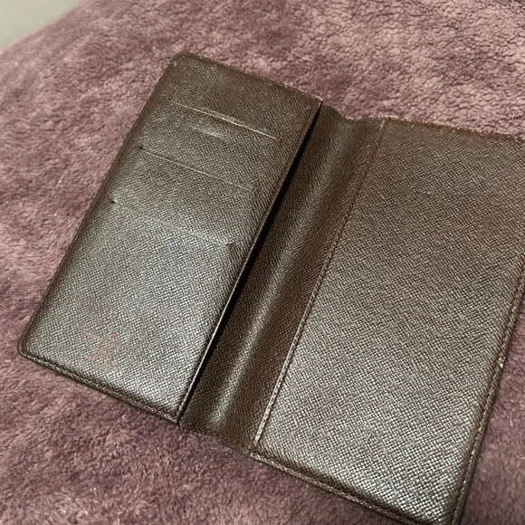 LV Damier Ebene Passport Holder / Long Wallet LOUIS VUITTON - Picture 3 of 5